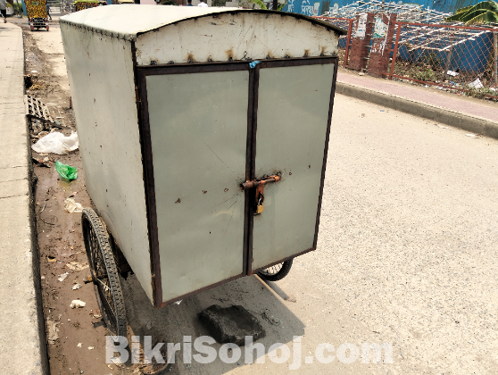 অটো কভার ভ্যান